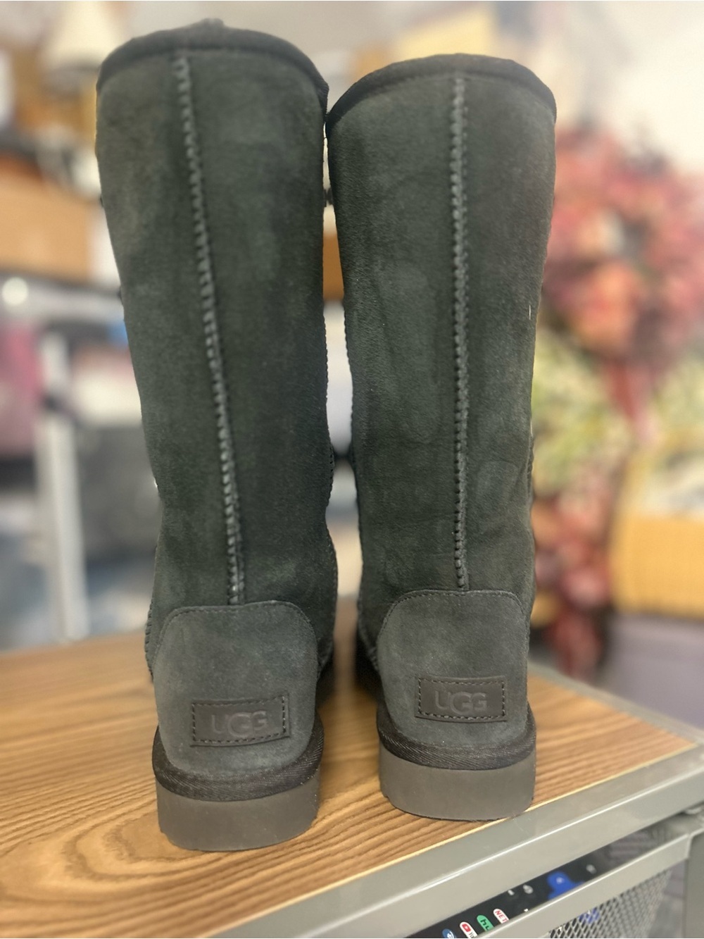 UGG WOMEN'S CLASSIC II TALL BOOT - Picture 3 of 16